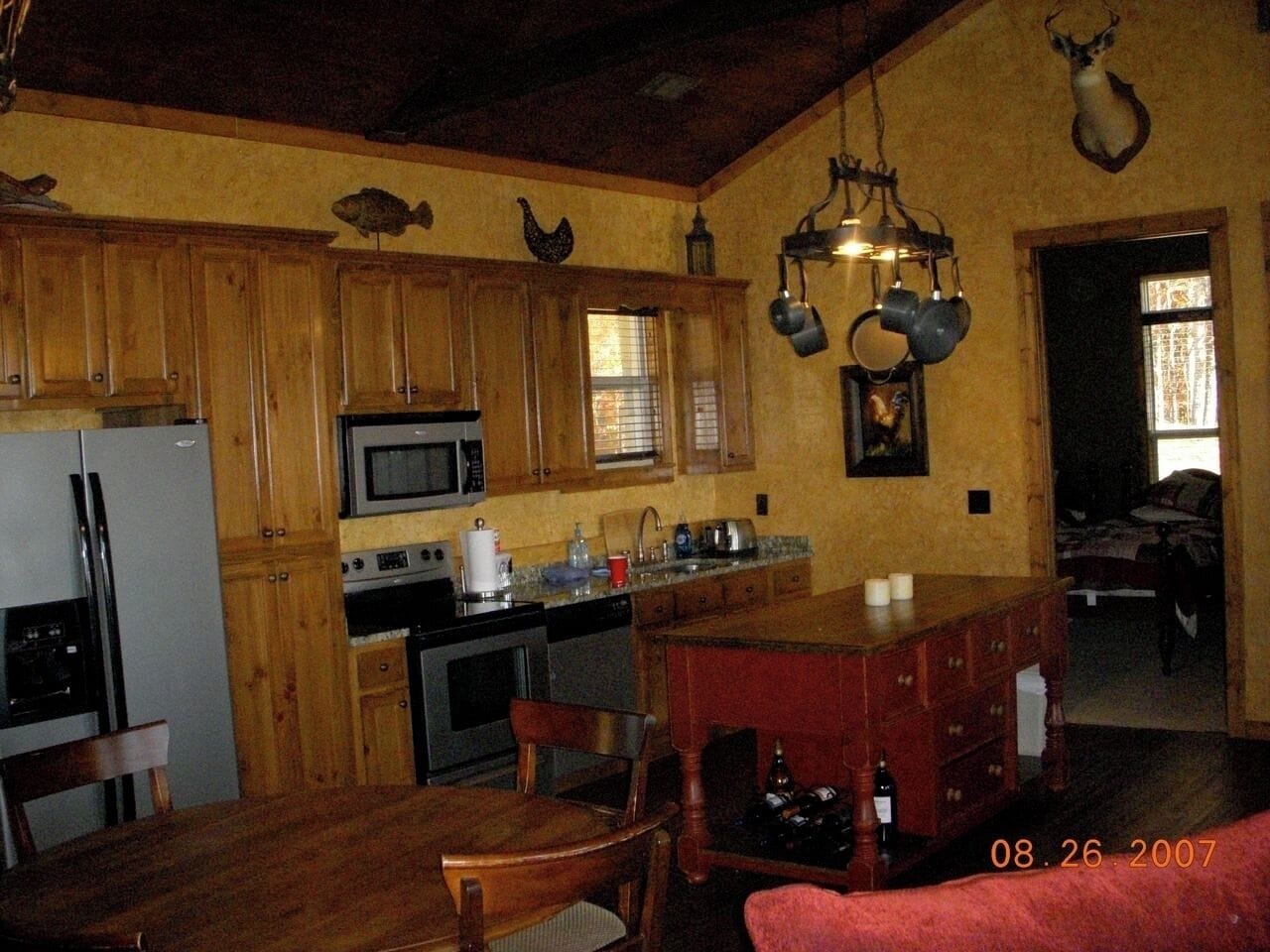 4 Bedroom Cabin sits on 580 acres with speculator views. Abuts Coalmont ATV park