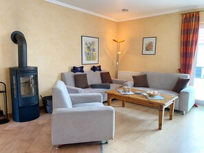 TV, peis og stereoanlegg