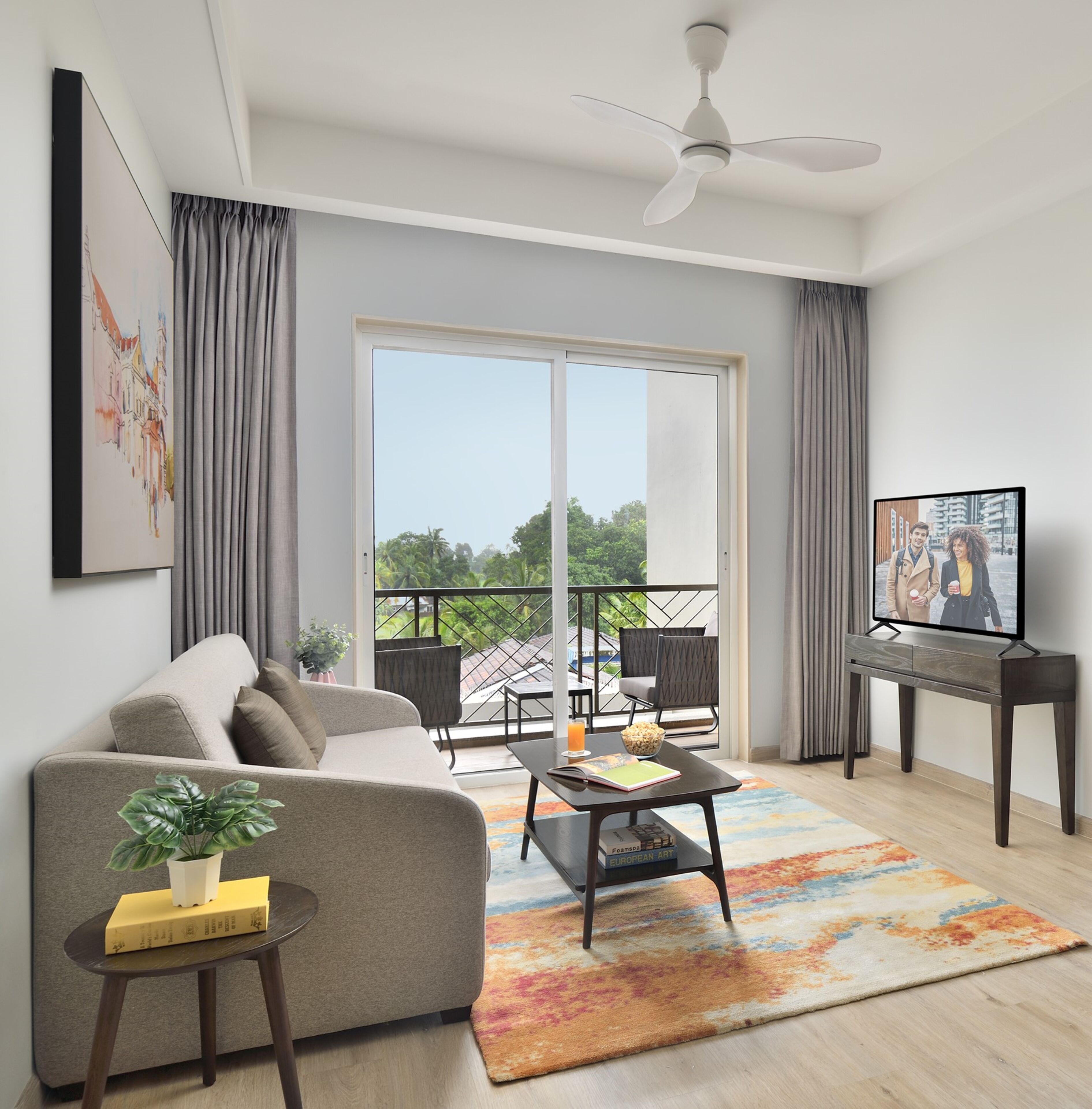 Executive-Zimmer, 2 Schlafzimmer | Wohnzimmer | 43-Zoll-LCD-Fernseher mit Satellitenempfang, Streaming-Dienste