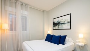 2 bedrooms, iron/ironing board, WiFi (free), bed sheets