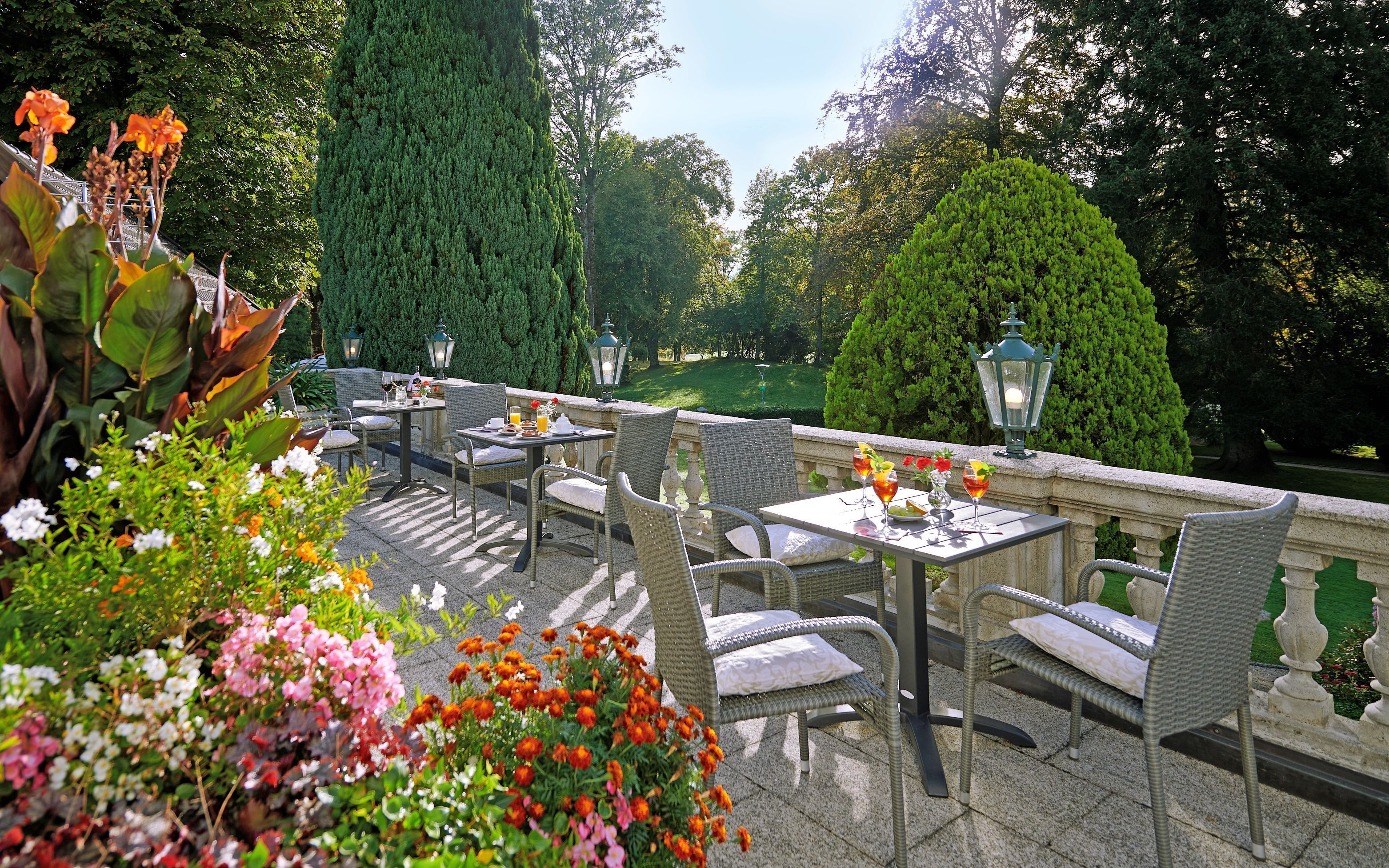 屋外ダイニングエリア