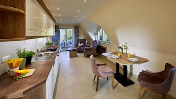 Kühlschrank, Ofen, Herdplatte, Geschirrspüler