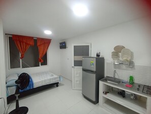 Soundproofing, free WiFi, bed sheets