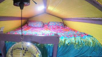 1 bedroom, WiFi, bed sheets