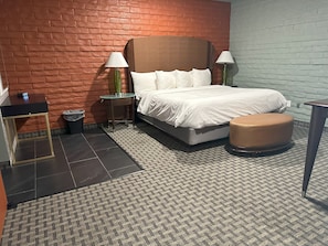 Businesssviitti | Kannettavalle tietokoneelle sopiva työtila, äänieristys, ilmainen Wi-Fi