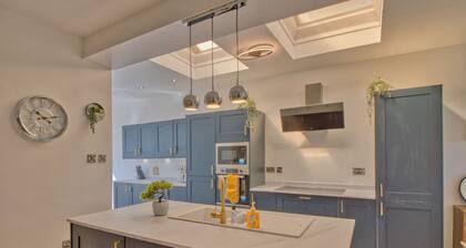 Seamill Cottage - 3 bed newly refurbished bungalow in West Kilbride