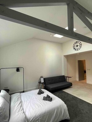 Iron/ironing board, WiFi, bed sheets - Remarkable 1-Bed Studio in Downham Market (Downham Market)
