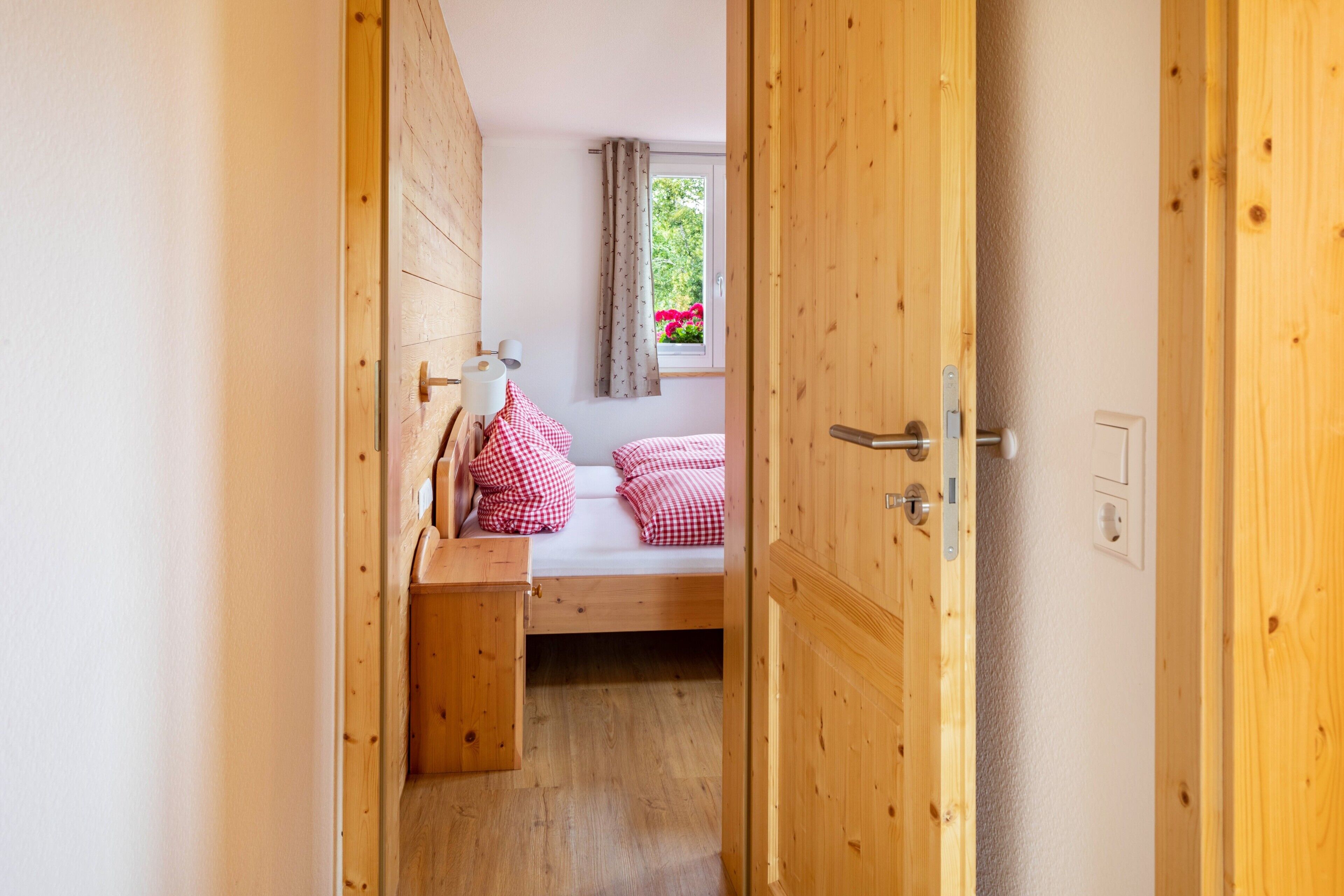 1 bedroom, WiFi (free), bed sheets
