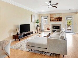 Smart TV, fireplace, offices