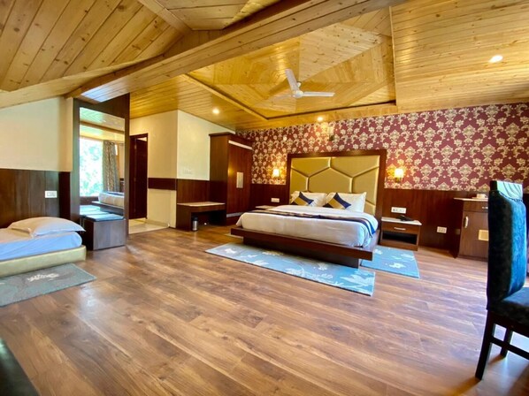 Family Room | 1 bilik tidur, seterika/papan seterika, Wi-fi percuma 