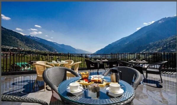 Terrace/patio - La Serene Valley By DLS Hotels (Manali)