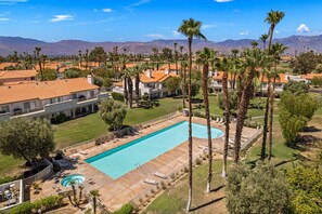 Pool - Beautiful Desert Falls Country Club Upper Unit Condo (Palm Desert)