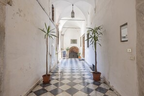 Interior - Sky Room Carrara hydromassage with parking (Carrara)