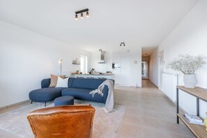 Televisión, oficina