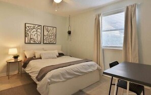 7 habitaciones, tabla de planchar con plancha, wifi y ropa de cama 