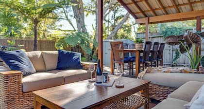 Ocean Oasis - South Golden Beach a 5 Minute Walk!