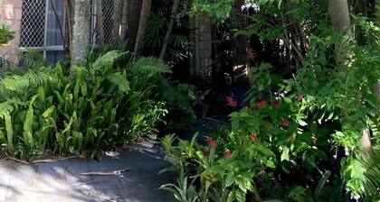 CASA ENCARNITA Papillon Guest House