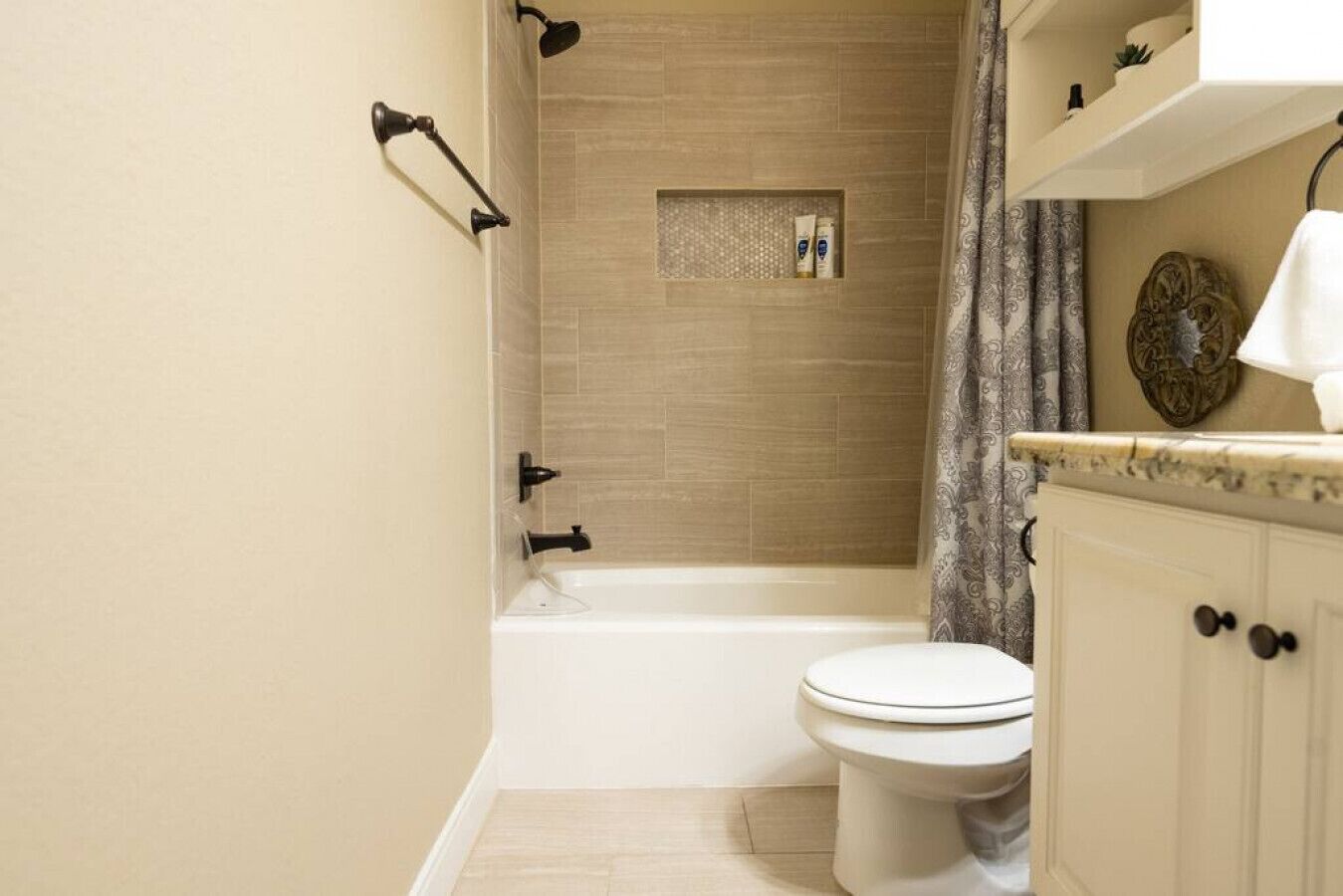 Hair dryer, towels