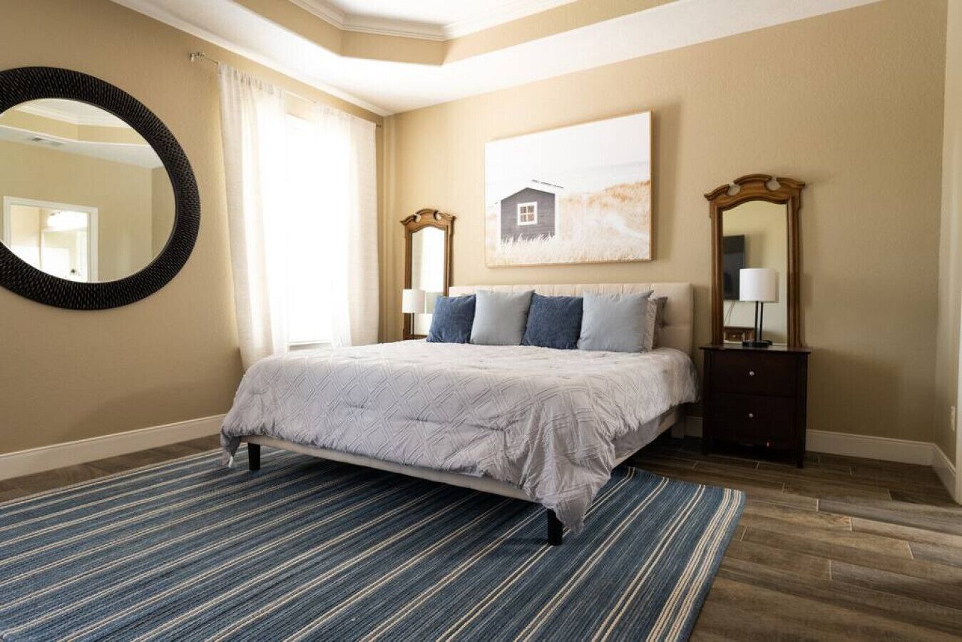 4 bedrooms, desk, free WiFi