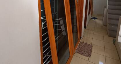 Hotel O Penginapan Hj Lilis Syariah