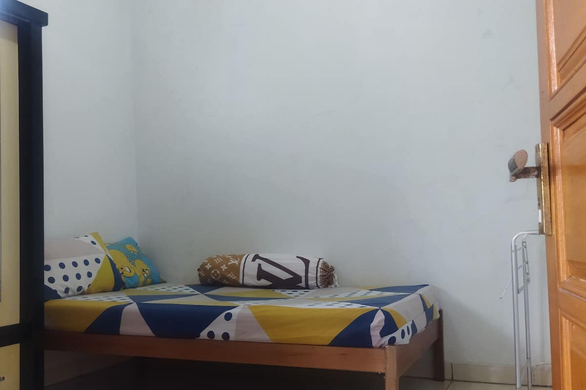 Kamar Double | Wi-Fi gratis dan seprai linen