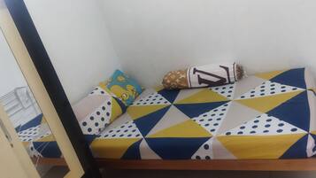 Double Room | Free WiFi, bed sheets