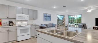 Eagle's Nest - Upscale Loft,Downtown,Close to GSU!