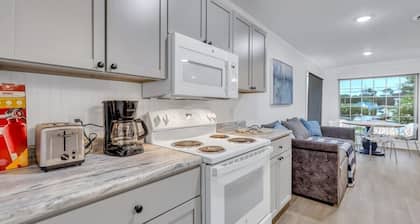 Eagle's Nest - Upscale Loft,Downtown,Close to GSU!