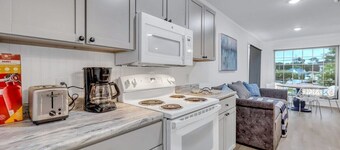 Eagle's Nest - Upscale Loft,Downtown,Close to GSU!