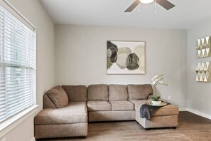 Smart-TV, Tischtennisplatte