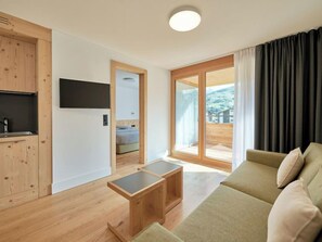 TV - Catrina 2-Zimmer Standard Apartment by Interhome (Disentis)