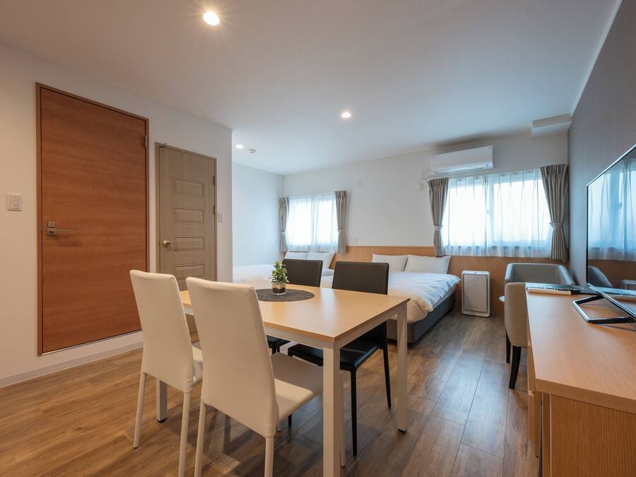 Deluxe Twin Room, Non Smoking (check-in is not available after 11PM) | Free WiFi, bed sheets