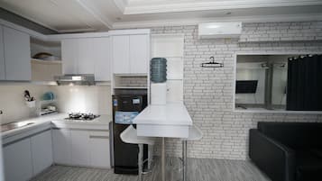 Departamento, 2 habitaciones | 1 habitación, escritorio, wifi gratis y ropa de cama