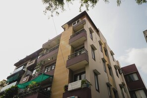 Exterior - Mintstar Apartment And Suites, Chittaranjan Park (New Delhi)