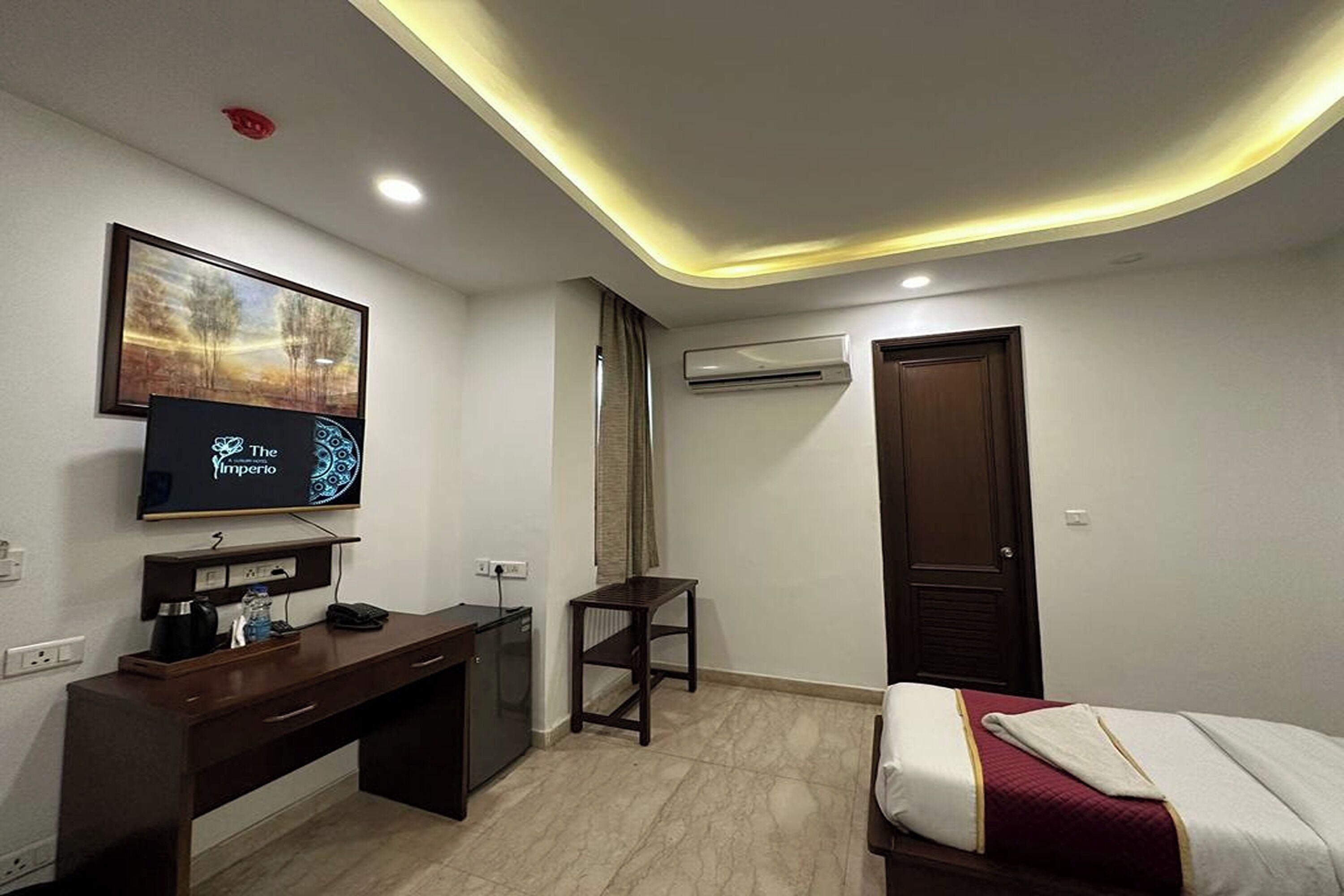 Photo - Hotel The Imperio