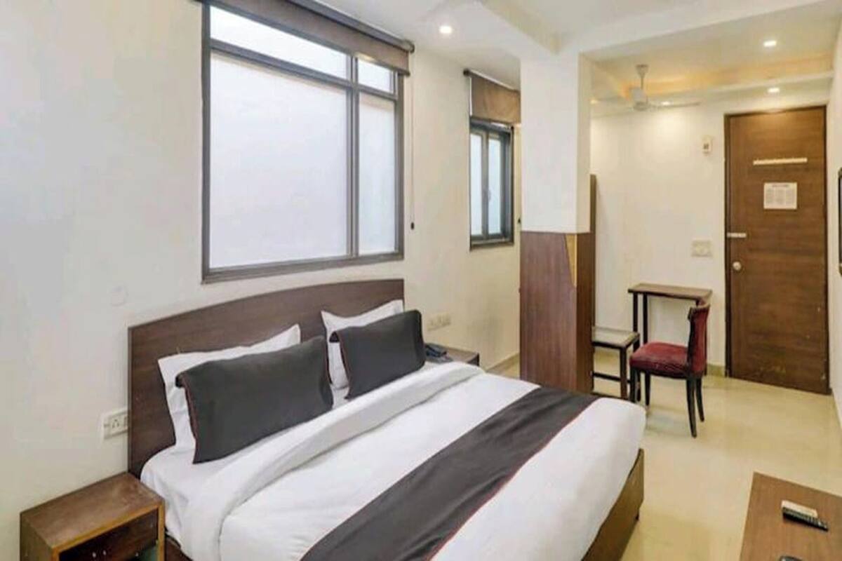 Superior Double Room | Desk, soundproofing, free WiFi, bed sheets