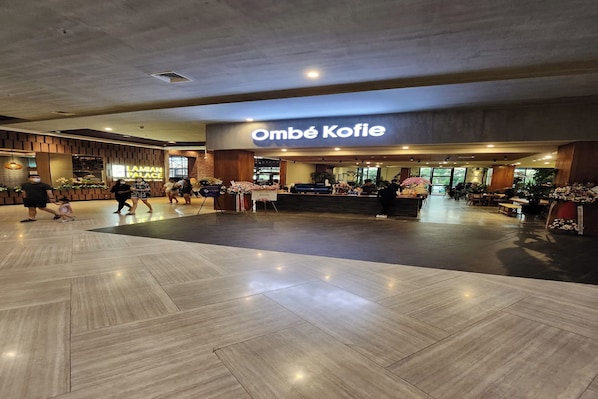 Shopping centre