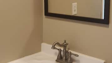 Towels, soap, shampoo, toilet paper