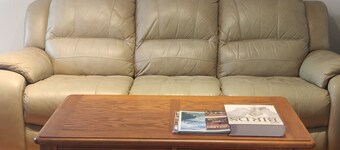 The Comfort Stay at City of Pickering Rm A / Free Wi-Fi