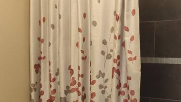 Towels, soap, shampoo, toilet paper