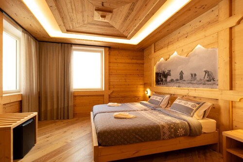 Charming bed and breakfast in a small village in Trentino