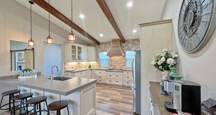 New stylish home near Casino/Downtown in Temecula