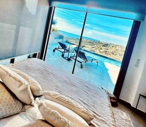 4 عدّة غرف نوم ومكواة/لوح كي وواي فاي وملاءات أسرّة