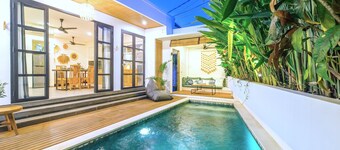 NEW Romantic one bedroom villa with private pool