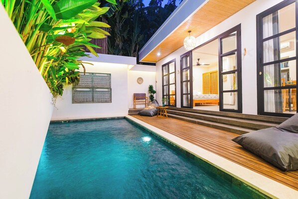 Outdoor pool - NEW Romantic one bedroom villa with private pool (Bali)