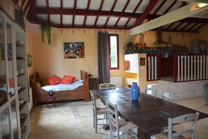 Dining - Le Moulin de Romy (Saint-Aulaye-Puymangou)