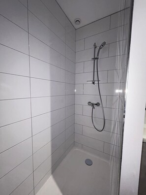 Haartrockner, Toilettenpapier