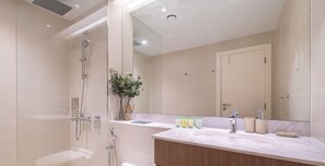 Apartment | Bathroom