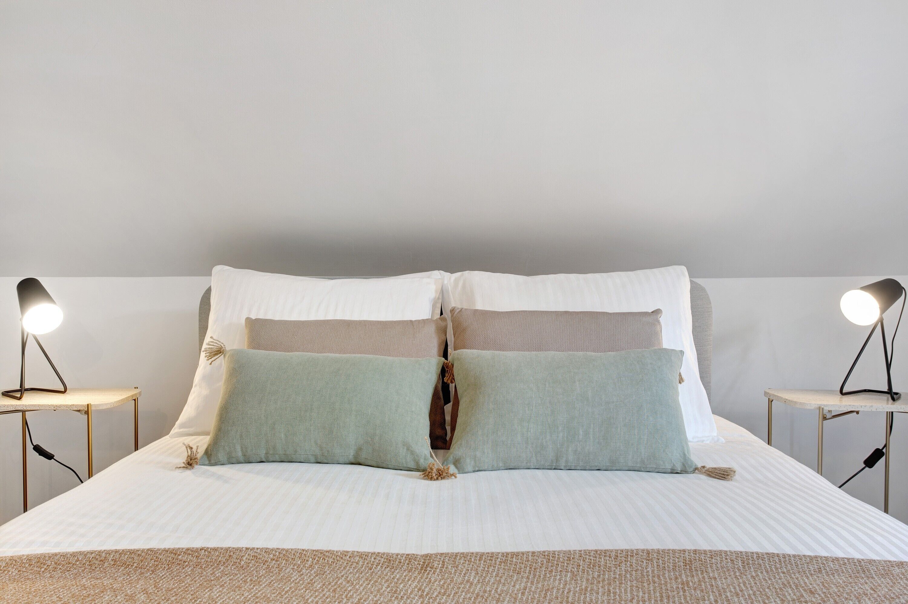 1 quarto, Wi-Fi de cortesia, roupa de cama