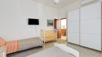 3 chambres, fer et planche Ă repasser, Wi-Fi, draps fournis